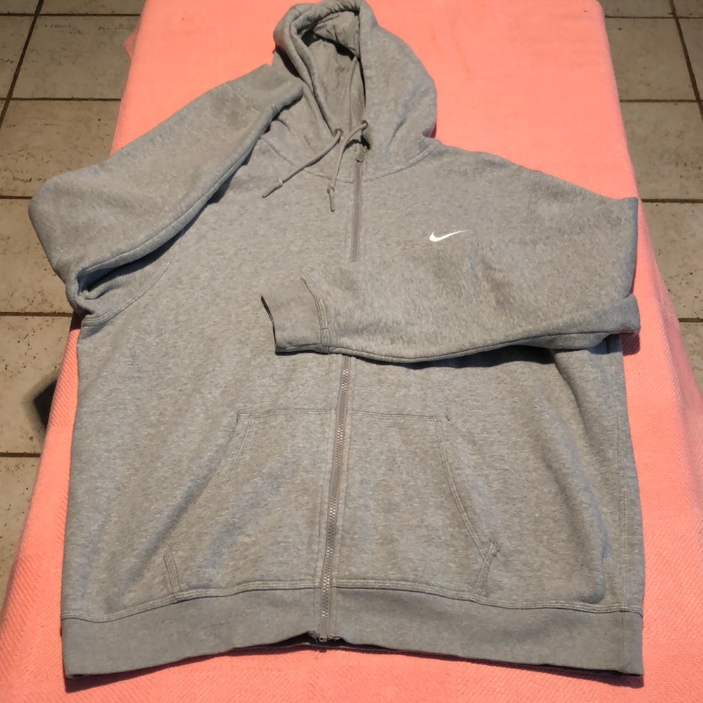 ⭐️⬇️ Nike Full Zip-Up Jacket